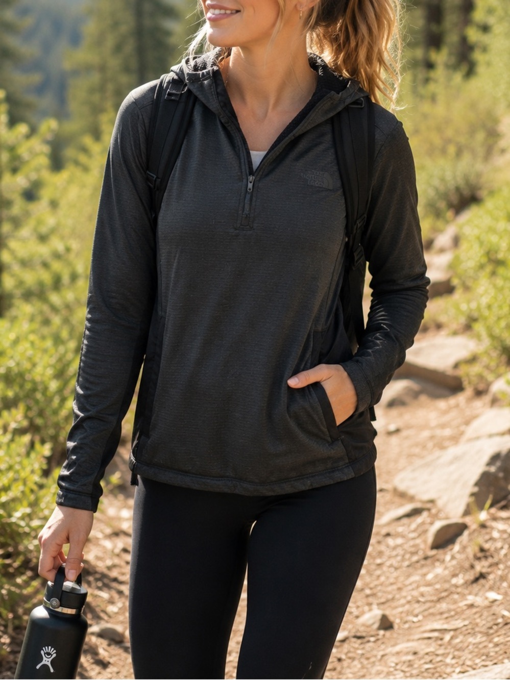 The North Face Women’s Fleece Quarter Zip Hoodie Black Waffle Grid Performance